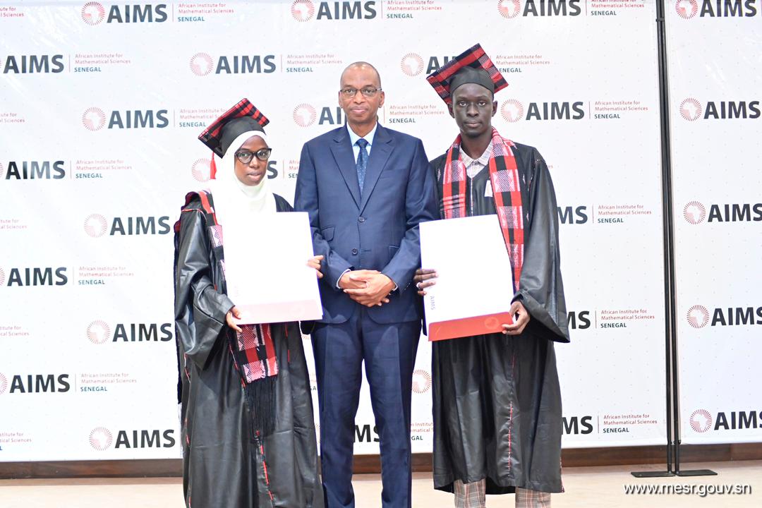 AIMS Sénégal : Remise de diplômes aux étudiants de la 12e promotion