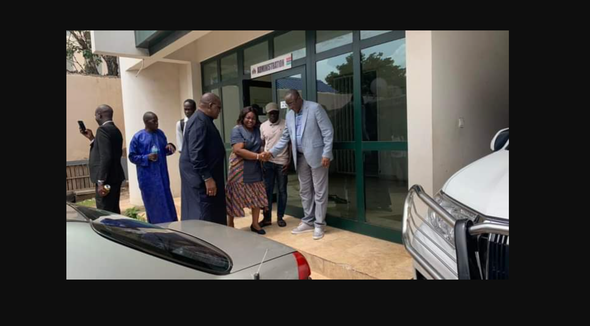Inauguration de l’école sénégalaise de Banjul prévue le lundi 1er Août : Cheikh Oumar Anne en Gambie, pour visiter le chantier (En direct sur Leral Tv et Leral.net )