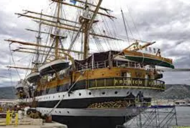 En escale à Dakar : Le navire italien  « Amerigo Vespucci » sensibilise sur la pollution des mers