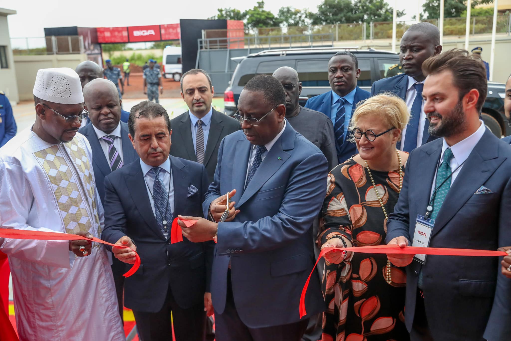 Pôle urbain de Diamniadio : Le Président Macky Sall a procédé ce mardi, à l’inauguration d’une nouvelle usine de meubles