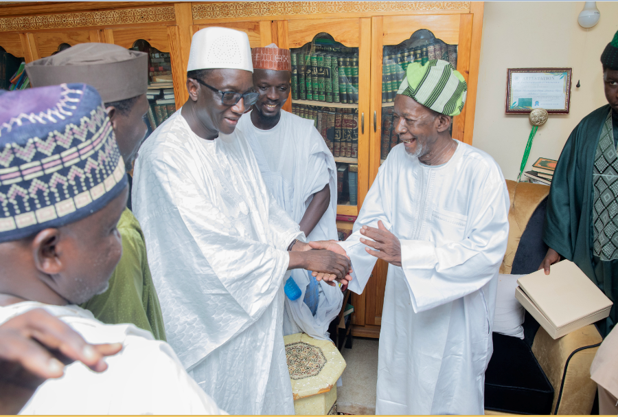 Photos/ Médina Baye: Le Premier Ministre Amadou BA accueilli avec les honneurs