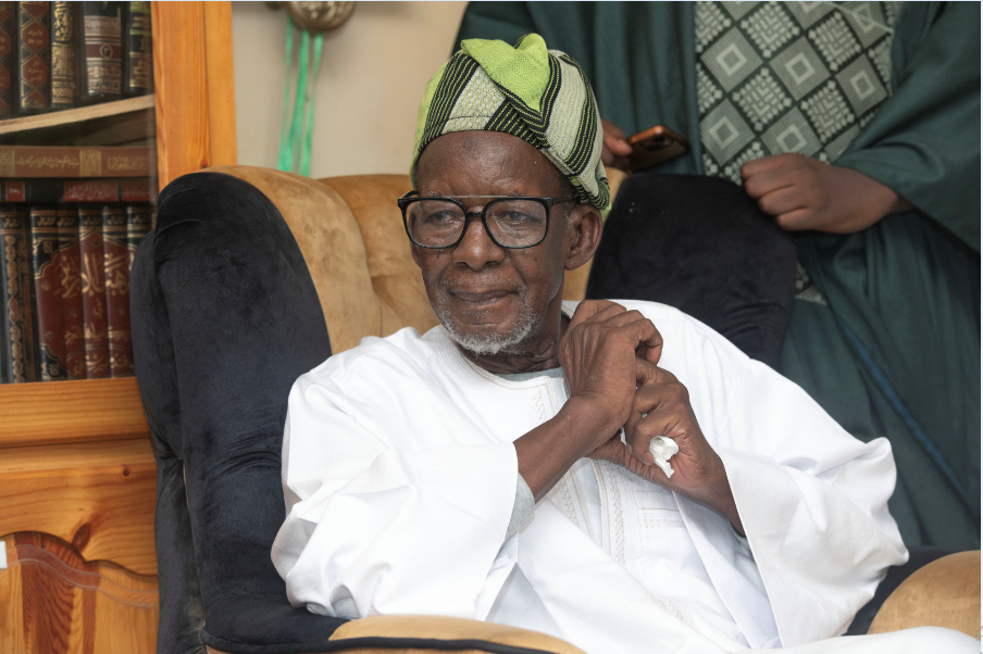 Photos/ Médina Baye: Le Premier Ministre Amadou BA accueilli avec les honneurs