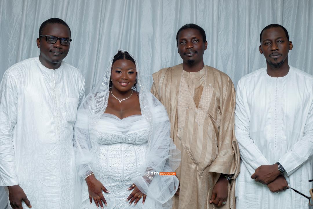 Le cœur de Tabara Sy, fille de Sidy Ahmed Sy Ibn Dabakh, n’est plus à prendre, elle a dit oui à Malick Diop Le cœur de Tabara Sy, fille de Sidy Ahmed Sy Ibn Dabakh, n’est plus à prendre, elle a dit oui à Malick Diop