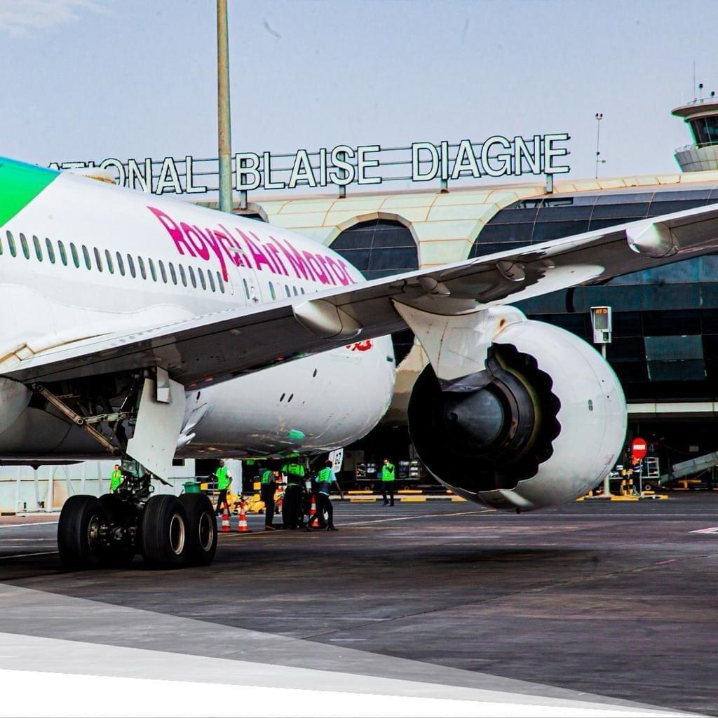 Transport : L’AIBD reçoit le premier vol SAF, Carburant d’aviation durable, entre Casablanca et Dakar operé par la Royal Air Maroc.