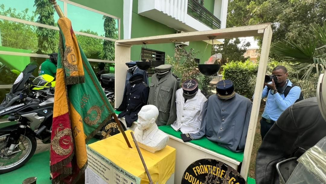 ๐๐ ๐๐ข๐ง๐ข๐ฌ๐ญ๐ซ๐ ๐๐๐ฌ ๐
๐ข๐ง๐๐ง๐๐๐ฌ ๐๐ญ ๐๐ฎ ๐๐ฎ๐๐ ๐๐ญ ร ๐ฅโ๐๐ฑ๐ฉ๐จ๐ฌ๐ข๐ญ๐ข๐จ๐ง ๐ข๐ญ๐ข๐งรฉ๐ซ๐๐ง๐ญ๐ ๐๐ฎ ๐๐ฎ๐ฌรฉ๐ ๐๐๐ฌ ๐๐จ๐ฎ๐๐ง๐๐ฌ ๐ฌรฉ๐งรฉ๐ ๐๐ฅ๐๐ข๐ฌ๐๐ฌ.(Photos) ๐๐ ๐๐ข๐ง๐ข๐ฌ๐ญ๐ซ๐ ๐๐๐ฌ ๐
๐ข๐ง๐๐ง๐๐๐ฌ ๐๐ญ ๐๐ฎ ๐๐ฎ๐๐ ๐๐ญ ร ๐ฅโ๐๐ฑ๐ฉ๐จ๐ฌ๐ข๐ญ๐ข๐จ๐ง ๐ข๐ญ๐ข๐งรฉ๐ซ๐๐ง๐ญ๐ ๐๐ฎ ๐๐ฎ๐ฌรฉ๐ ๐๐๐ฌ ๐๐จ๐ฎ๐๐ง๐๐ฌ ๐ฌรฉ๐งรฉ๐ ๐๐ฅ๐๐ข๐ฌ๐๐ฌ.(Photos)