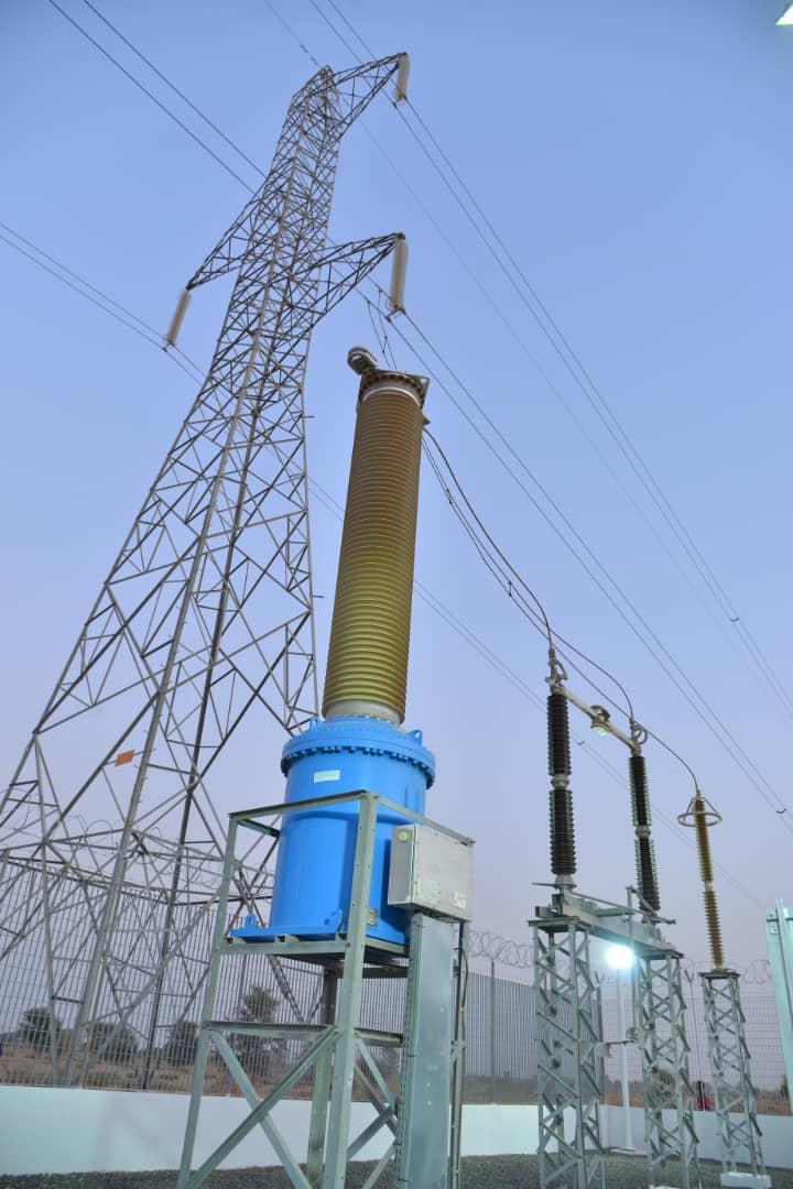 Accès universel à l’électricité : Le Projet ALGA et la Senelec, en phase d’électrifier 300 localités, avec le transformateur de tension SSVT/PVT .