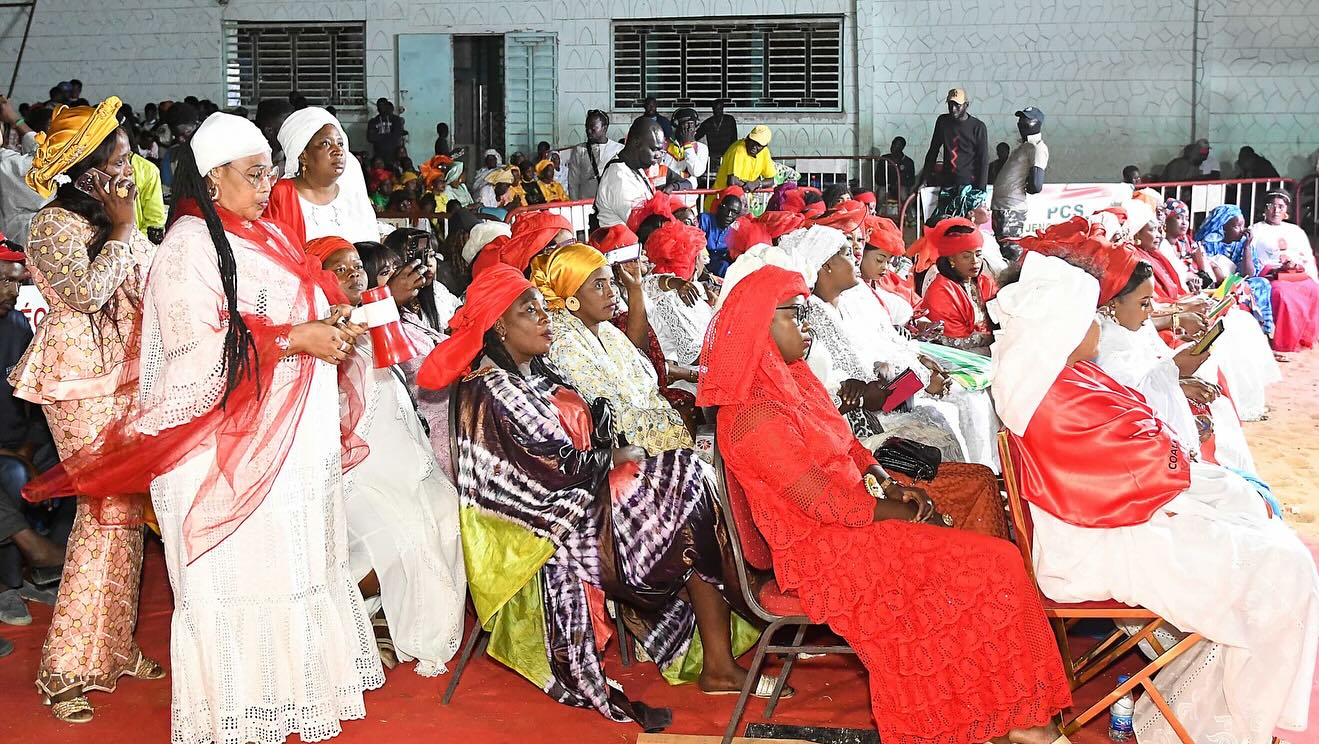 Pikine Icotaf: En images, le meeting d’ouverture du candidat à la Présidentielle, Boubacar Camara (Photos)