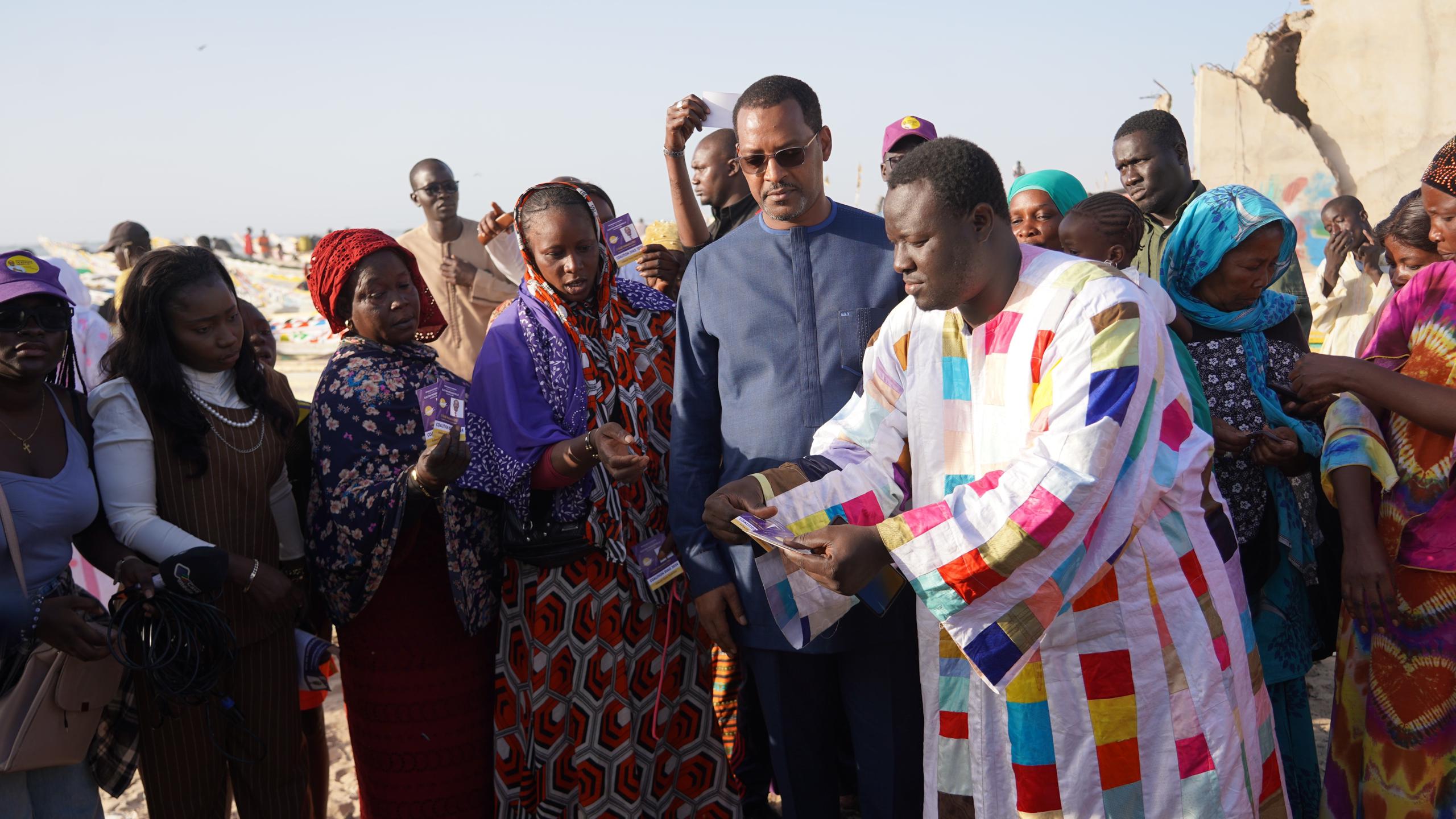 Cayar Photos / En campagne électorale à Cayar: El Hadji Mamadou Diao invite à ...