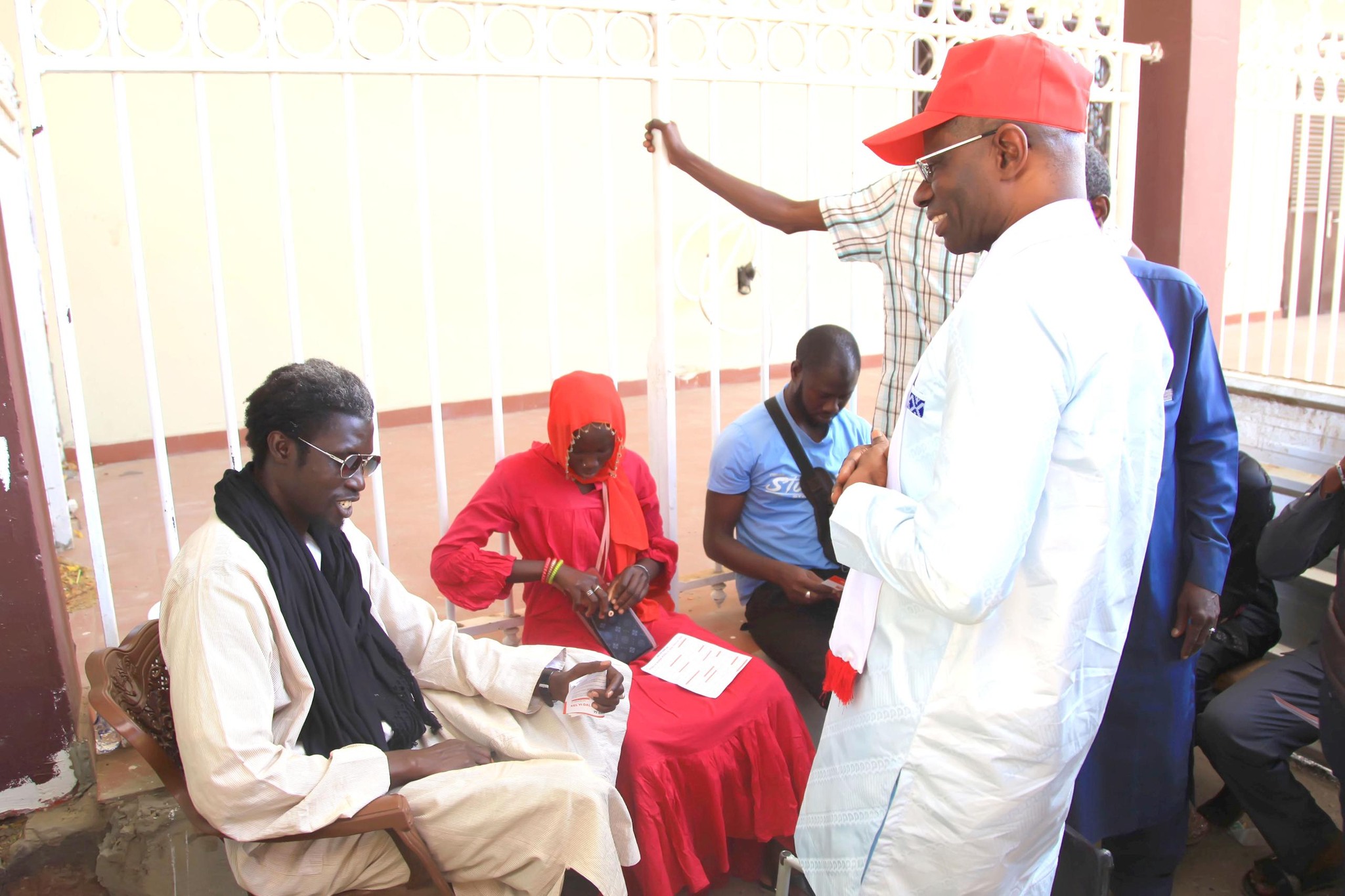 Présidentielle 2024 : Visite de proximité de Boubacar Camara à Thiès, en images (Photos)