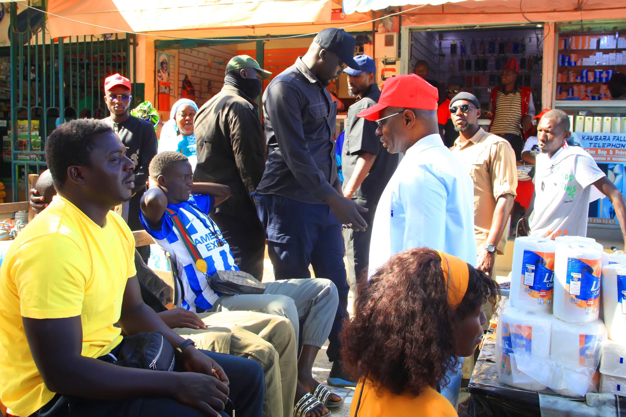 Présidentielle 2024 : Visite de proximité de Boubacar Camara à Thiès, en images (Photos)