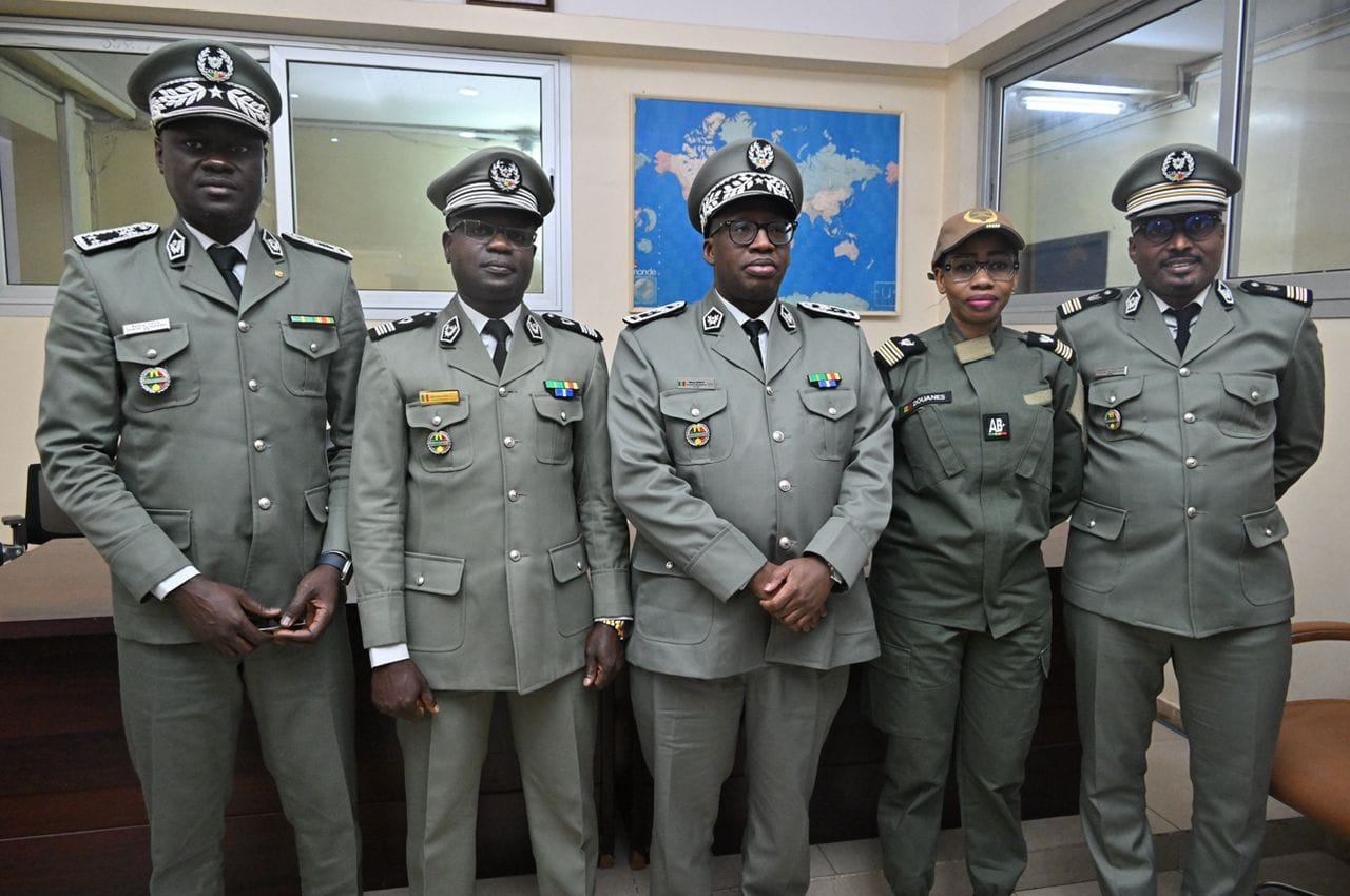 Le Directeur général Mbaye Ndiaye, hôte de la Subdivision des Douanes de Dakar-Port