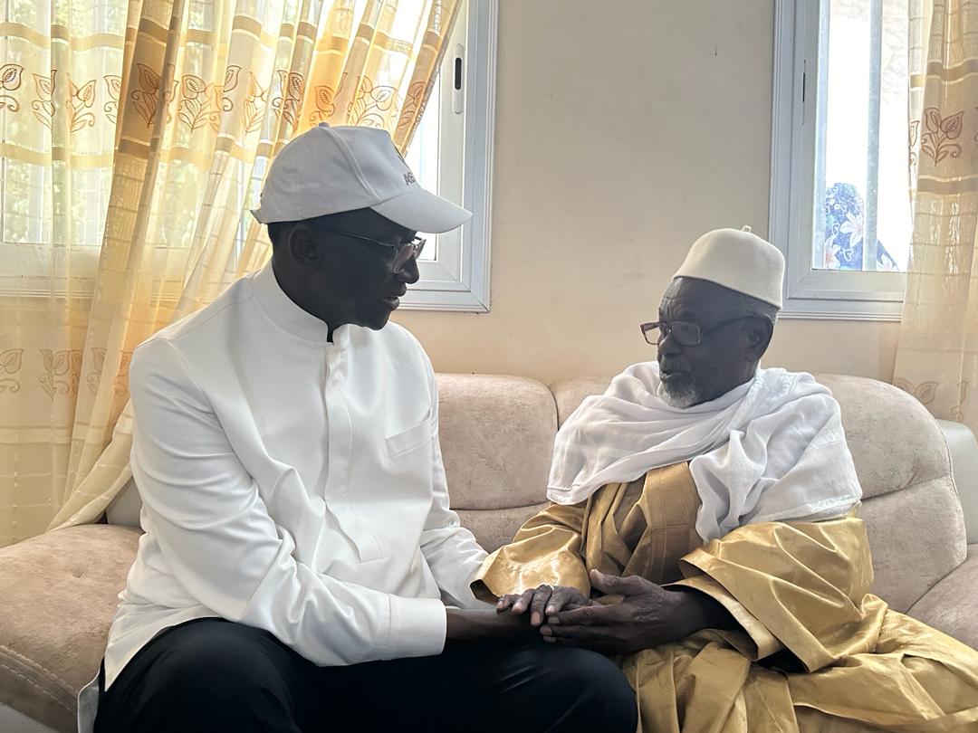 Visite de courtoisie à la maison familiale de Macky Sall : Amadou Bâ reçoit la bénédiction de l’oncle du Président