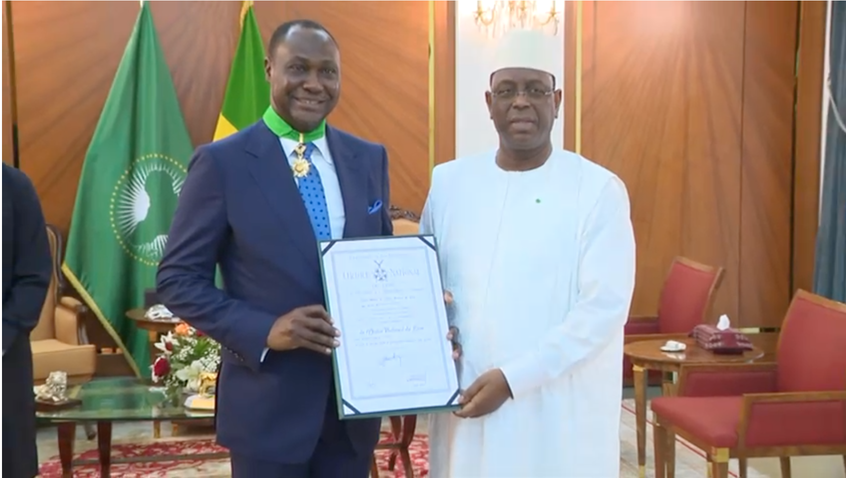 Samaila Zubairu : Chevalier d'Honneur, Décoré par Macky Sall au Sénégal