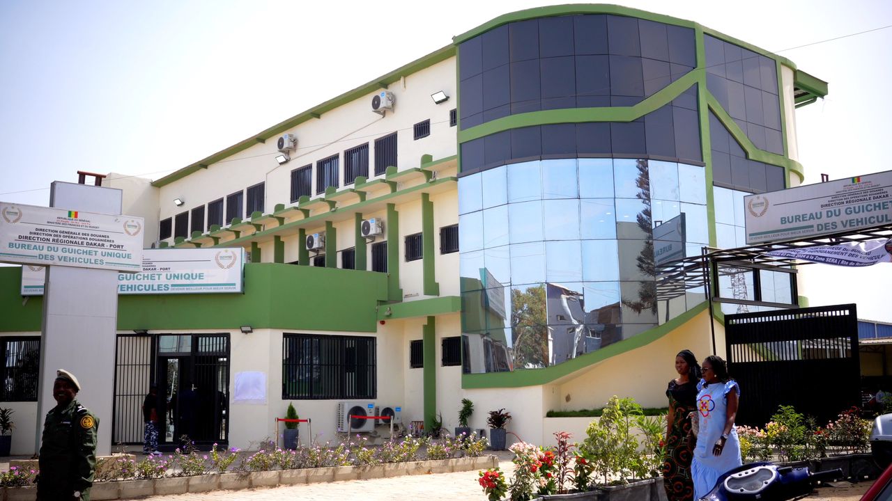 Infrastructures douanières : Le Guichet unique des véhicules étrenne ses nouveaux locaux Infrastructures douanières : Le Guichet unique des véhicules étrenne ses nouveaux locaux