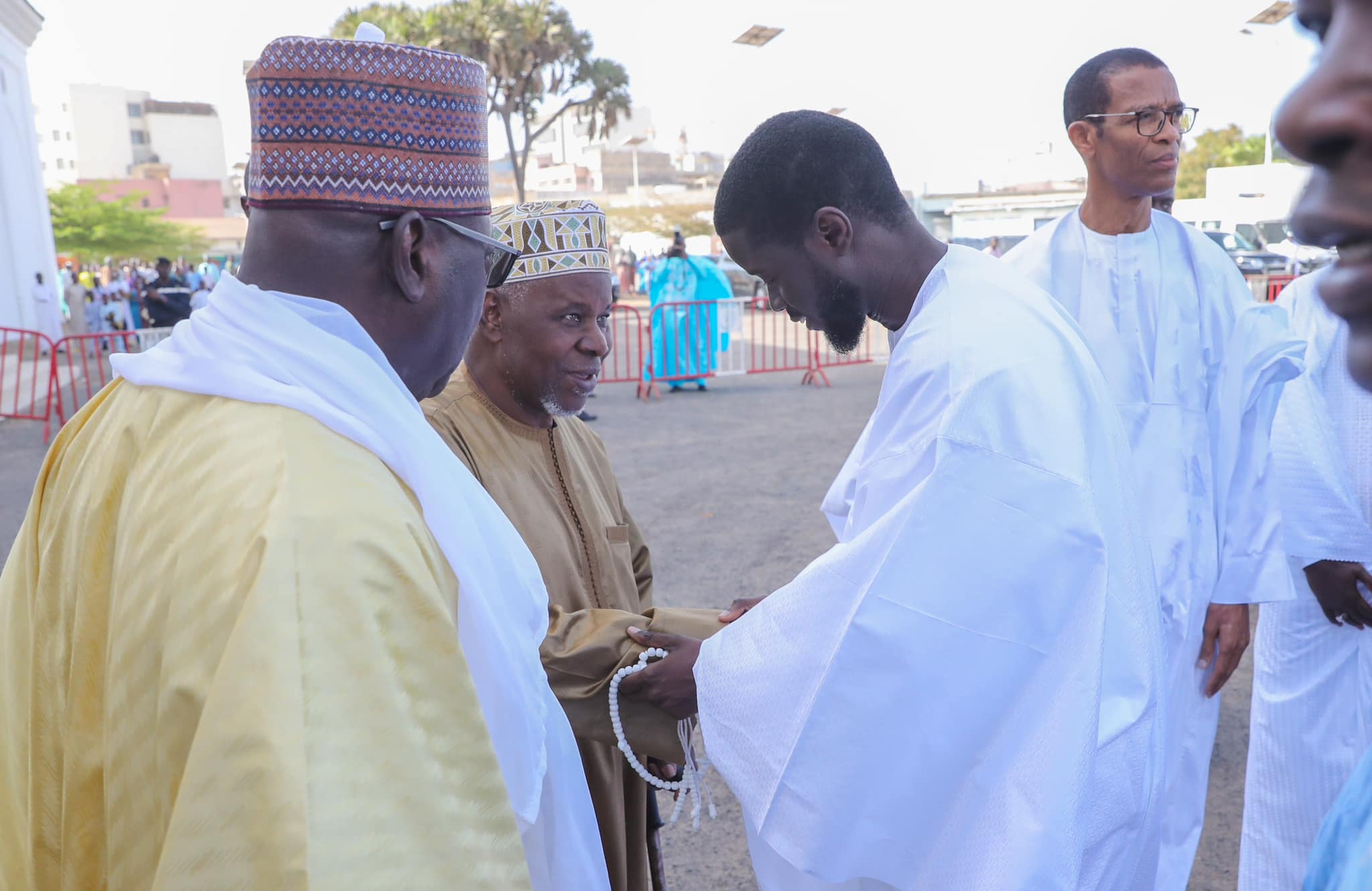  Photos/ Prière de l'Aïd El-Fitr: Le Chef de l'État Bassirou Diomaye Diakhar Faye invite tout le peuple sénégalais à préserver cette stabilité enviée par le monde entier