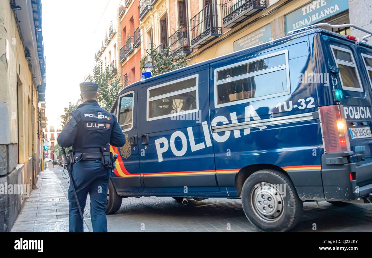 Deux gradés de la police sénégalaise visés par la justice espagnole