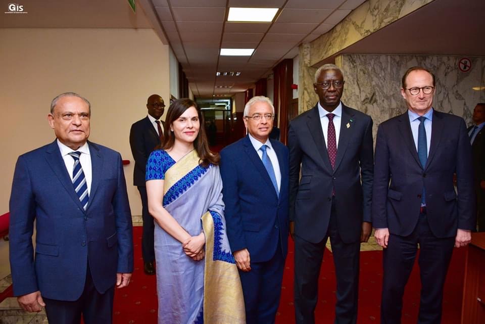 Photos: Cérémonies de remise de l’insigne de la Pléiade au PM mauricien et d’ouverture de la 15e CDP, à Balaclava, Republique de Maurice