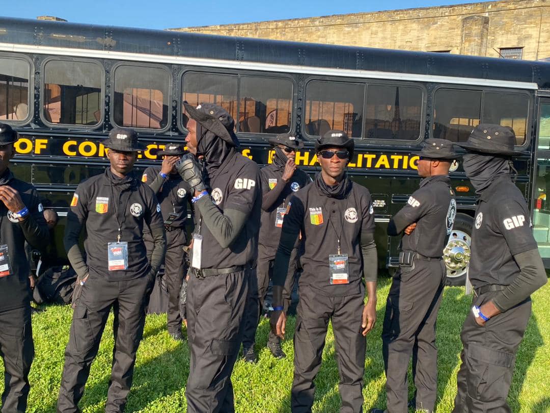 Mock Prison Riot 2024: La Direction générale de l’Administration pénitentiaire du Sénégal, remporte fièrement la première place du parcours collectif d’obstacles