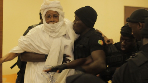 Habré attaque : « C’est une mascarade, une farce. Des valets de l’impérialisme … Des politiciens sénégalais pourris »