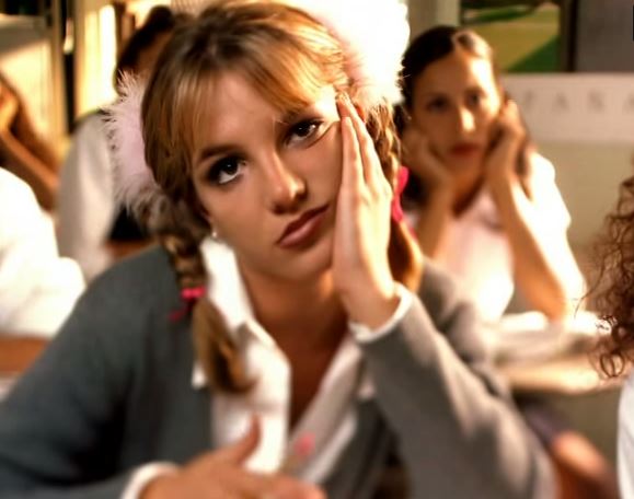 Voilà ce que traversent les filles lorsqu'elles sont en pleine puberté... La 5 était vraiment une obsession pour nous !