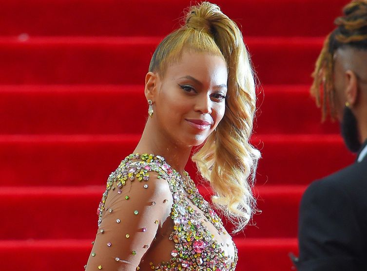 Beyoncé s’offre des chaus­sures en diamants à 280 000 euros