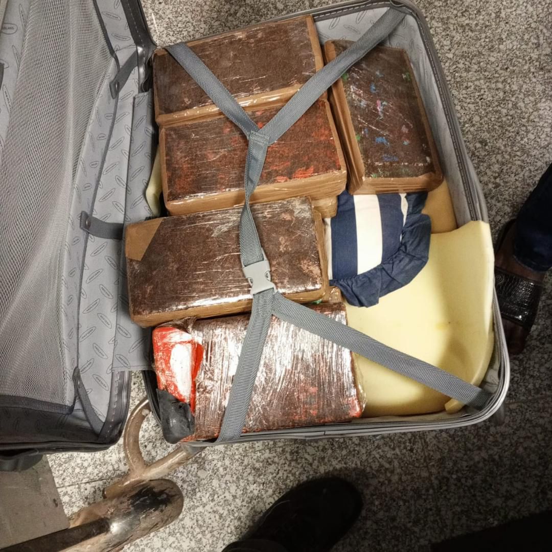 Importante saisie de drogue et de faux médicaments, d'une valeur de 26 milliards 45 millions FCfa à Koungheul, AIBD et Kédougou (Photos)