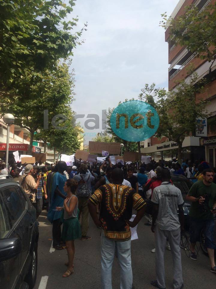 20 photos - Mort de Mor Sylla en Espagne: Les Sénégalais vilipendent la police "raciste" catalane 