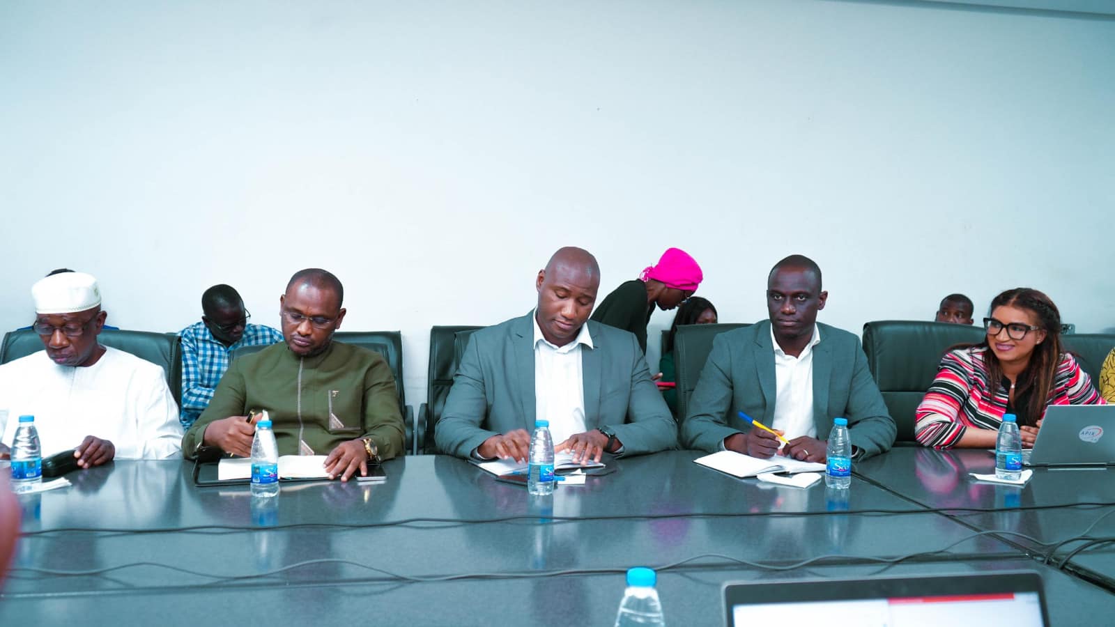 Signature d'une convention entre APIX-SA et le Ministère des Sports : Pour la transformation des infrastructures sportives et culturelles (Photos) Signature d'une convention entre APIX-SA et le Ministère des Sports : Pour la transformation des infrastructures sportives et culturelles (Photos)