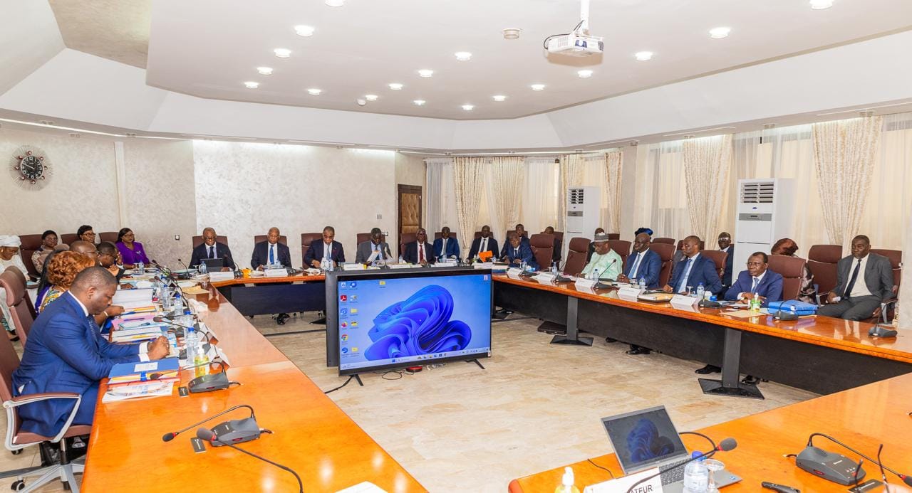 Cheikh Diba et Abdourahmane Sarr au Conseil des Ministres de l'UEMOA à Ouagadougou (Photos) Cheikh Diba et Abdourahmane Sarr au Conseil des Ministres de l'UEMOA à Ouagadougou (Photos)