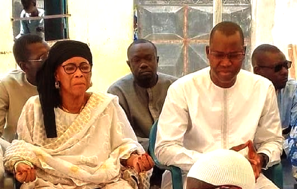 Décès de Maman Adja Garmy Fall : Thiès perd une figure politique ...