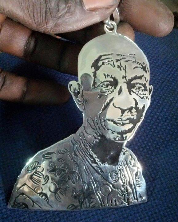 Deggi Daaj has commissioned this piece, the first ever of Doudou Ndiaye Rose - official. Big ups to jewelry designer Aly Gueye for his sublime artistry! His work will be featured & available for purchase during DDI2015 | DNR85: A weeklong multidisciplinary celebration of papa Doudou's 85th birthday.