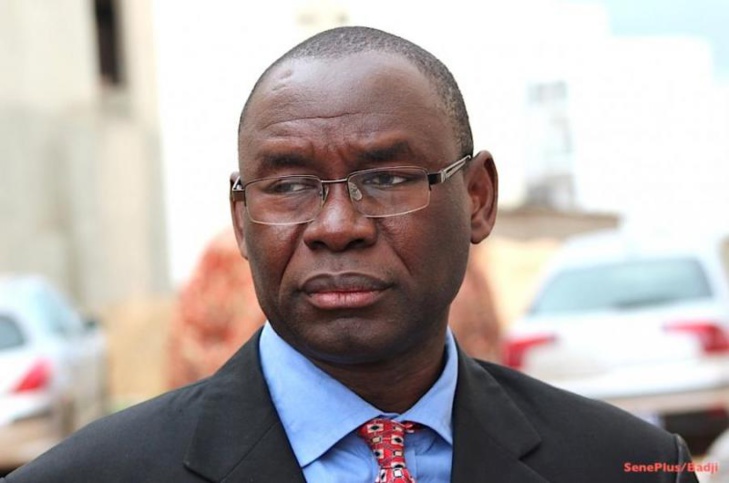 Cautère sur une jambe de bois - Par Serigne Saliou Guèye