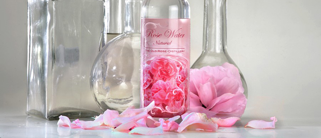 Les incroyables vertus de l’eau de rose pour les soins de beauté