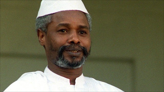 Sous peine de sanctions disciplinaires, le bâtonnier interdit aux avocats commis par les Cae de défendre Habré