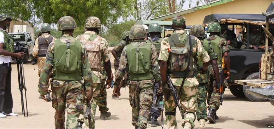 Nigeria : "l'armée gagne du terrain" contre Boko Haram (président Buhari)