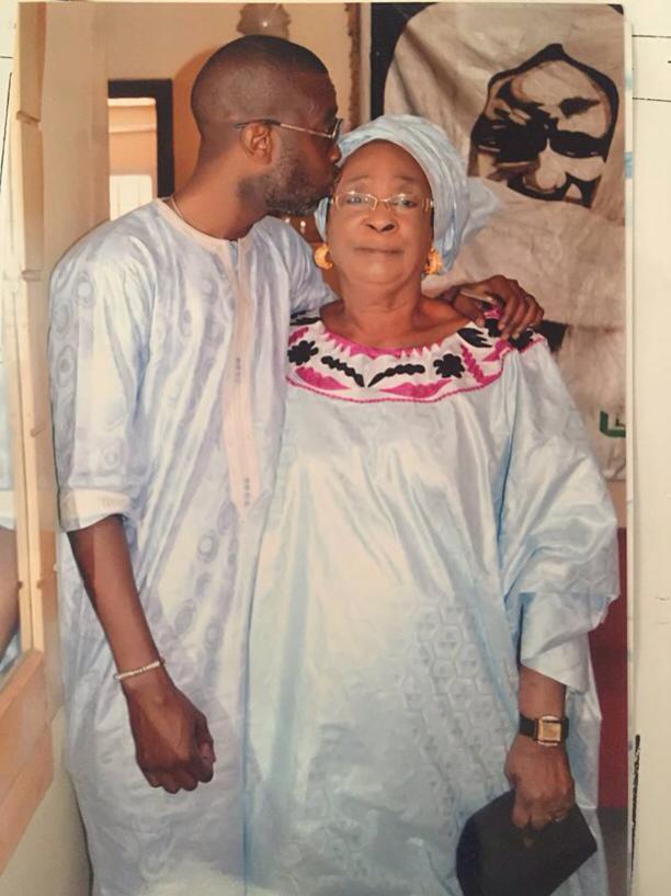 Bouba Ndour en toute complicité avec sa maman
