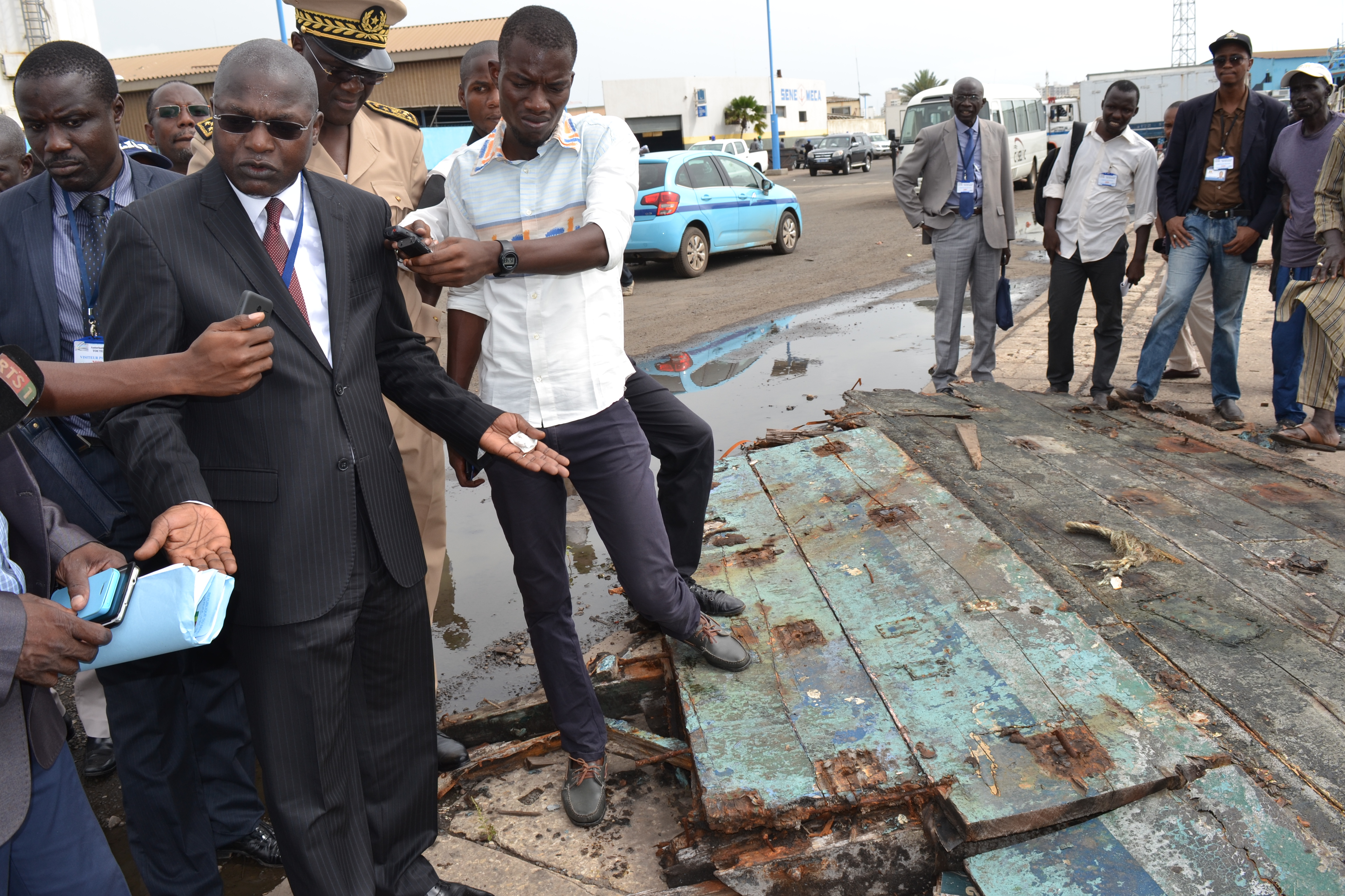 Oumar Guèye, ministre de la Pêche et de l'Economie maritime : "Le plan d'eau du Port autonome de Dakar est sale et complètement pollué"