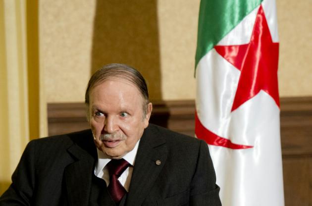 Algérie: limogeage du puissant chef des renseignements militaires