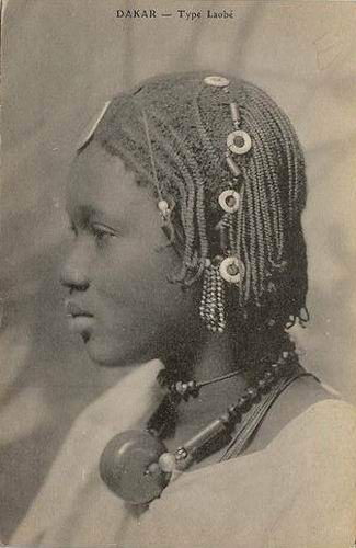 Carte postale : Admirez cette jeune fille laobé