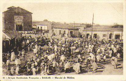 Carte postale : Le marché Tilène