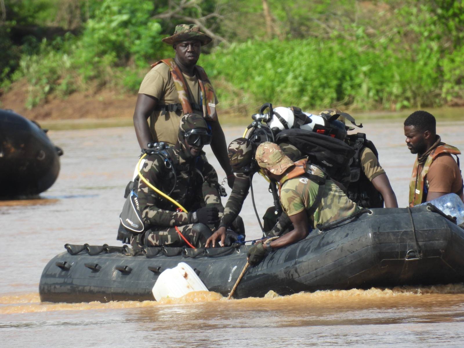 Operations Navétanes 2024 : 7 interpellations et saisie de matériel dans un site d’orpaillage à Bembou (Photos) Operations Navétanes 2024 : 7 interpellations et saisie de matériel dans un site d’orpaillage à Bembou (Photos)