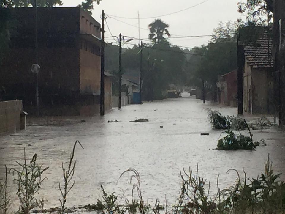 Vidéo - Graves inondations à Thiès: Des maisons effondrées, des mosquées englouties