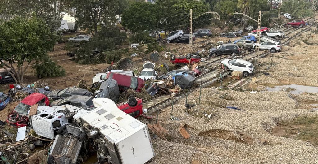 Espagne / Valence sous les eaux: Une catastrophe naturelle entraîne 95 morts et des disparus