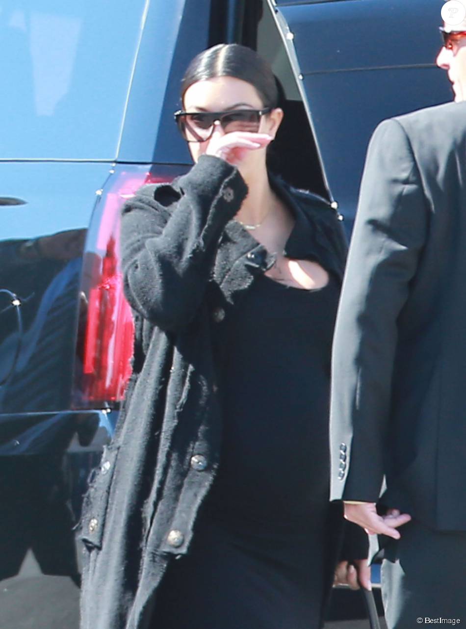 Kim Kardashian dévastée et Khloé "perdue" au chevet de Lamar Odom
