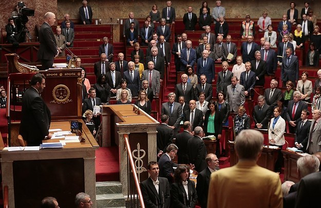 On a effacé les hommes de photos officielles françaises