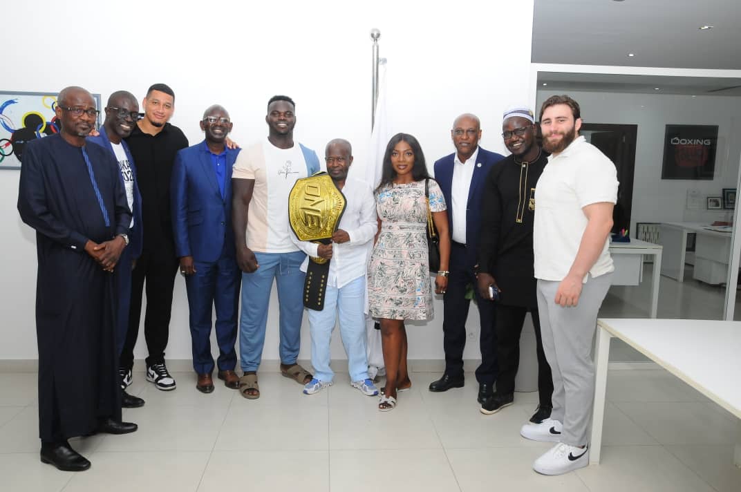 Reug-Reug reçu par Diagna Ndiaye, président du comité olympique des Joj de Dakar 2026 (Photos) Reug-Reug reçu par Diagna Ndiaye, président du comité olympique des Joj de Dakar 2026 (Photos)