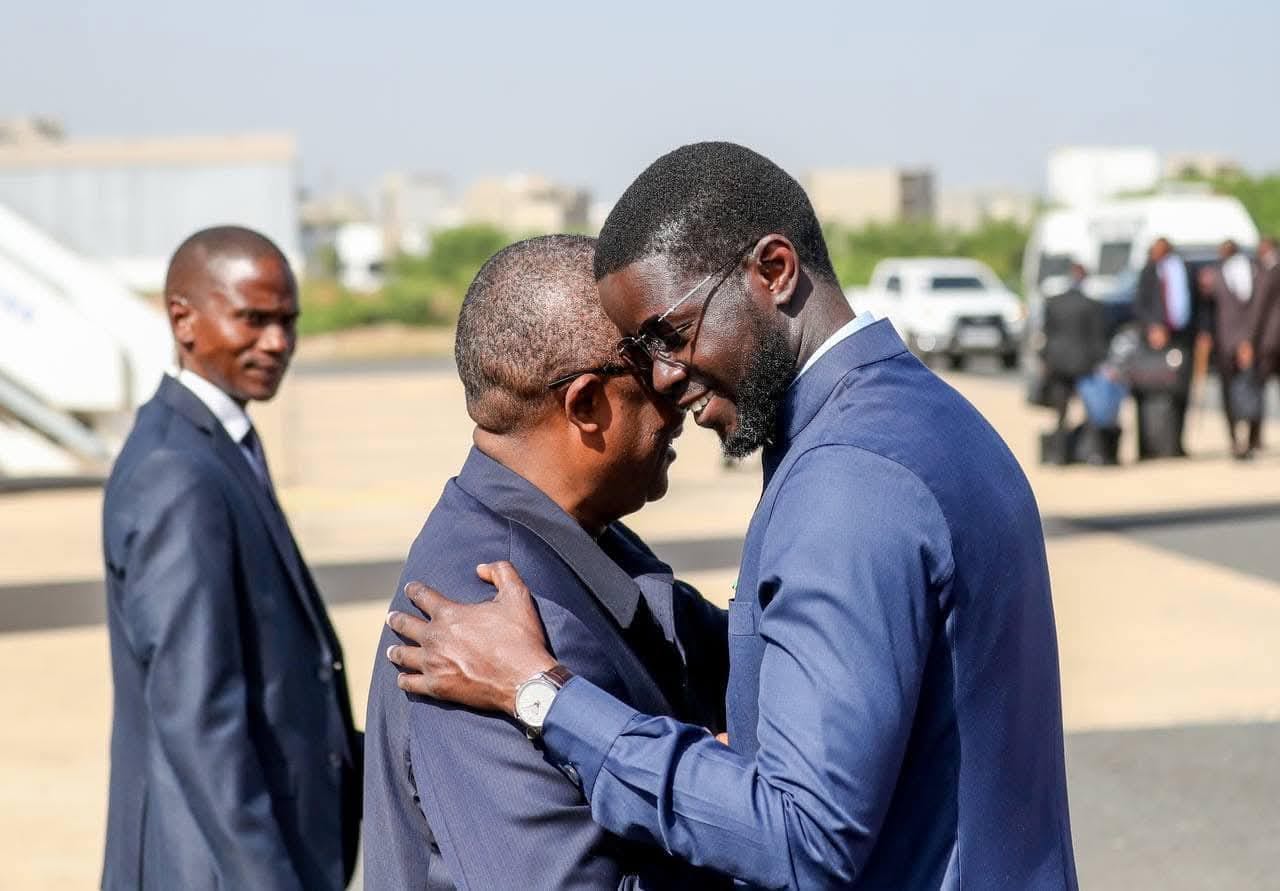 Le Président Adama Barrow et Président Umaro Sissoco Embaló à Dakar pour les 80 ans du massacre de Thiaroye Le Président Adama Barrow et Président Umaro Sissoco Embaló à Dakar pour les 80 ans du massacre de Thiaroye