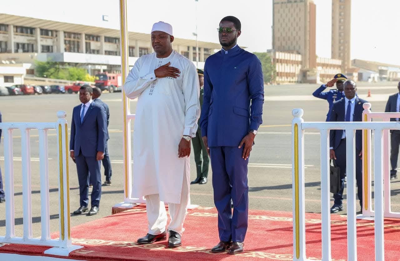 Le Président Adama Barrow et  Président Umaro Sissoco Embaló à Dakar pour les 80 ans du massacre de Thiaroye