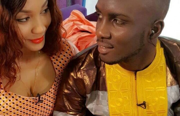 Adja Diallo s’écarte de plus en plus de son compagnon