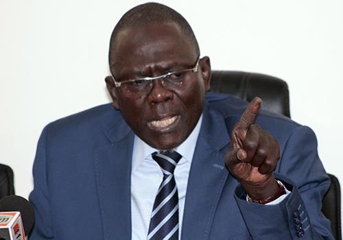 Critique contre l'Assemblée nationale: Moustapha Diakhaté demande la suspension du salaire de Decroix